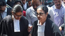हाईकोर्ट में ममता बनर्जी के वकालत करने पर बार काउंसिल ने उठाए सवाल, पूर्व सीएम पहुंचीं अदालत तो विरोध में हुई नारेबाजी