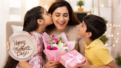 इस बार मां के लिए यादगार बनाएं मदर्स डे, प्लान कर सकते हैं ये 10 सरप्राइज