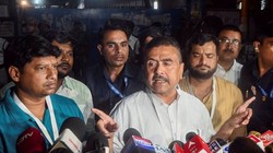 कौन हैं सुवेंदु अधिकारी? दो बार ममता बनर्जी को हराया, कभी थे बहुत खास