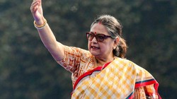 TMC सांसद काकोली घोष ने पार्टी के सभी पदों से दिया इस्तीफा, CM शुभेंदु अधिकारी की बैठक में हुईं थीं शामिल