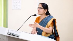 कौन हैं वी मोहना? सुप्रीम कोर्ट के कॉलेजियम ने की जज बनाने की सिफारिश; प्रेरणादायी है सफर