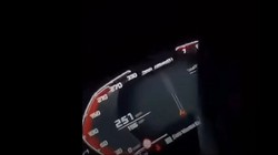 बर्थडे की रात बनी काल: 251 किमी/घंटे की स्पीड से दौड़ रही BMW के उड़े परखच्चे, 2 लोगों की मौत और एक घायल