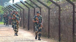 सीमा से असम के युवक को उठा ले गए बांग्लादेश के लोग, बीएसएफ के अधिकारियों के हस्तक्षेप के बाद रात में लौटाया