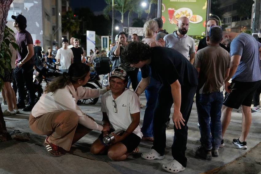 7.5-Magnitude Quake Jolts Venezuela