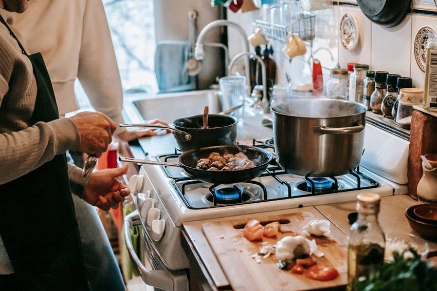 Choosing the Right Cookware