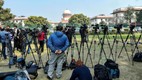 देश में न्याय और नागरिक के बीच सबसे ऊंची दीवार यदि कोई है, तो वह है कानून की जटिल भाषा।