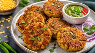 Crispy Moong Dal Tikki Recipe