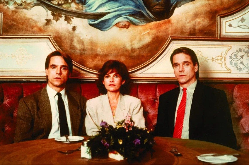 Dead Ringers (1988)