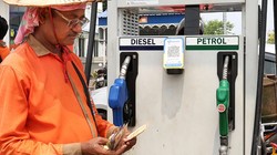 Google Trends: डीजल खरीद पर रोक से अस्पतालों उद्योगों में चिंता, 90 दिन की पाबंदी से बढ़ा संकट