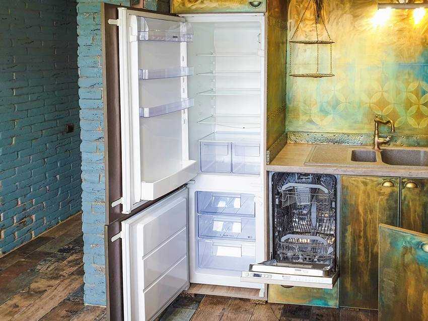 Empty The Refrigerator Completely