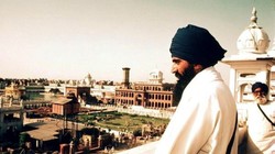 इंदिरा गांधी को क्यों लेना पड़ा था ‘ऑपरेशन ब्लू स्टार’ का फैसला, क्यों हुई स्वर्ण मंदिर में आर्मी की एंट्री?