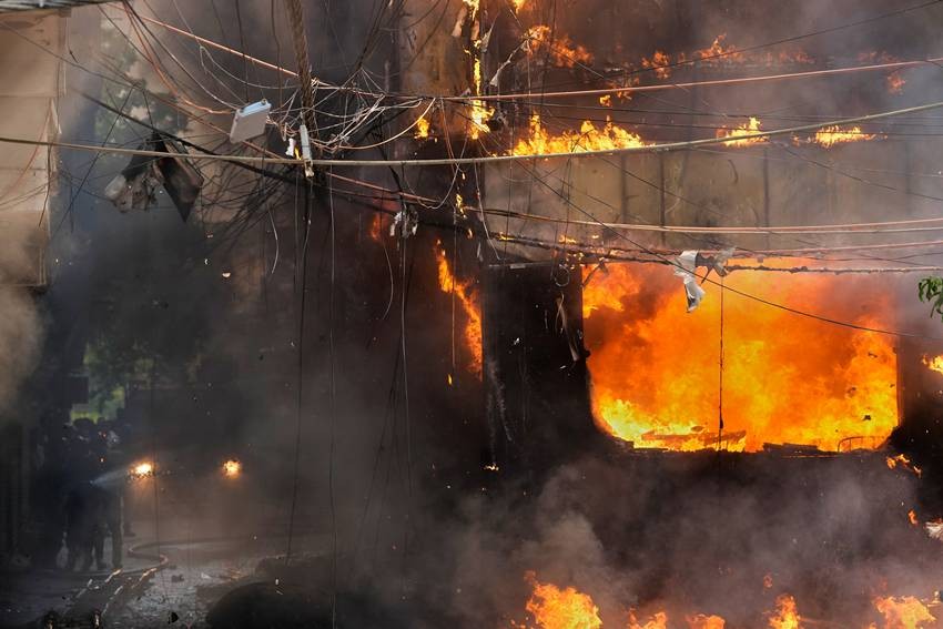 Several Injured in Hotel Blaze