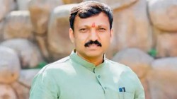 महाराष्ट्र: शिंदे गुट में शामिल हुए सबसे अहम बागी सांसद, उद्धव ठाकरे की पार्टी में हो गई टूट