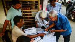 पुनरीक्षण पर सवाल, दस्तावेजों की कमी से क्या छिन गया मताधिकार?