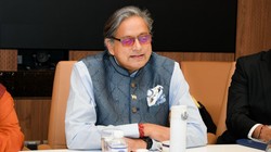 वंदे मातरम के पूरे संस्करण को हर कार्यक्रम में गाना जरूरी नहीं, यह अनावश्यक थोपना, कांग्रेस सांसद शशि थरूर