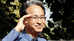 जंतर मंतर पहुंचे सोनम वांगचुक, युवाओं को दिया ये मैसेज