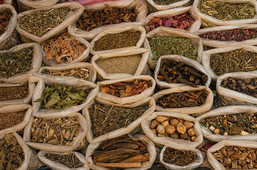 Stay Hydrated and Cool with These 7 Refreshing Spices