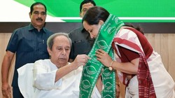 कौन हैं पूर्व IAS सुजाता कार्तिकेयन? बीजू जनता दल में हुईं शामिल, ओडिशा में बनीं चर्चा का केंद्र