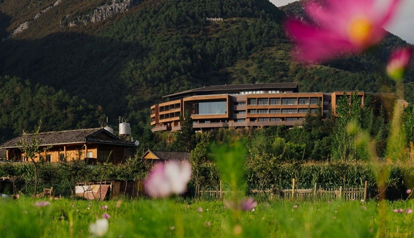 The Arcadia Place, Lugu Lake, China