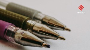 National Ballpoint Pen Day 2026: स्कूल से अंतरिक्ष तक पहुंचा बॉलपॉइंट पेन, जानिए इसका रोचक इतिहास