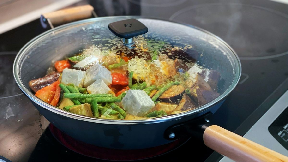 Tripura Style Sauteed Tofu and Green Beans