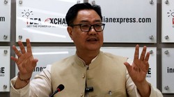 ‘जिम्मेदारी से भाग नहीं रहे शिक्षा मंत्री’, किरेन रिजिजू ने धर्मेंद्र प्रधान के इस्तीफे की मांग को बताया ‘राजनीतिक’