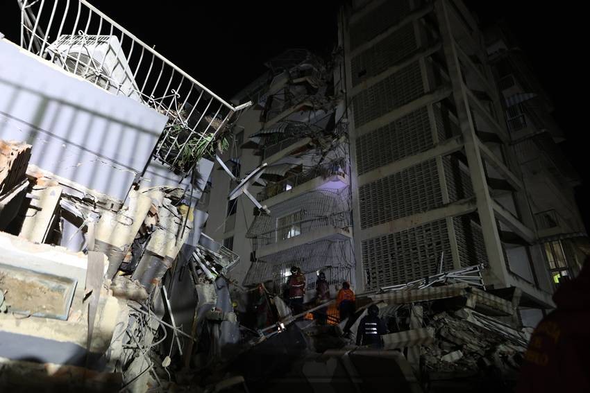 Back-to-Back Earthquakes in Venezuela