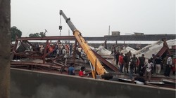 Kolkata Warehouse Collapse​: कोलकाता में निर्माणाधीन गोदाम की छत गिरने से तीन की मौत, बचाव कार्य में मदद कर रही सेना