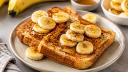 सुबह के नाश्ते में बनाना चाहते हैं कुछ हटकर, झटपट तैयार करें Banana फ्रेंच टोस्ट
