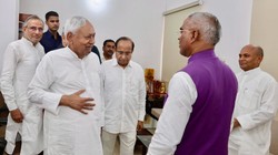बिहार: नीतीश कुमार और RCP सिंह की मुलाकात से सियासी हलचल तेज, क्या JDU में होगी घर वापसी?