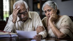 सूरत में बुजुर्ग दंपति ने मांगी इच्छा-मृत्यु, अधिकारियों पर लगाए गंभीर आरोप