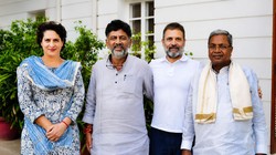 ‘गांधी परिवार ने भरोसा किया, मैं उनके लिए प्रतिबद्ध’, सीएम पद की शपथ लेने से पहले बोले डीके शिवकुमार