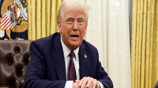 Trump H1B visa fee, H1B visa fee plan, US judge blocks Trump plan, H1B visa news, H1B visa latest update, US visa news, H1B visa fee increase, Donald Trump H1B policy,
