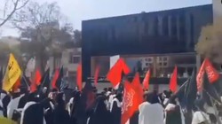 ‘अराघची इस्तीफा दो’, अमेरिका से प्रस्तावित शांति समझौते के खिलाफ ईरान में सड़कों पर उतरे लोग