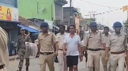 जिस इलाके में कभी चलता था जहांगीर खान ‘पुष्पा’ का सिक्का, वहां पुलिस ने हाफ पैंट में कराई परेड