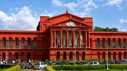 ‘क्या आप भारतीय नहीं हैं?’ फर्जी आधार कार्ड बनाने वाले पर भड़का हाई कोर्ट, याचिका खारिज कर लगाई फटकार