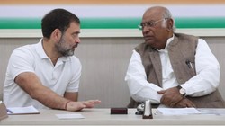 Inside Track: मल्लिकार्जुन खड़गे की जगह कौन होगा कांग्रेस अध्यक्ष और राहुल किस बात से नाराज?