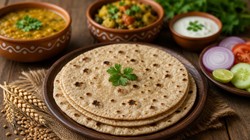 Roti For Diabetes: डायबिटीज और मोटापा में गेहूं की रोटी फायदेमंद या नुकसानदेह? जानिए क्या कहता है आयुर्वेद