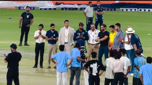 MS Dhoni video, MS Dhoni Watch video, MS Dhoni comeback