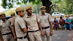 अपहरण की अफवाह से ओडिशा में बेकाबू हुई भीड़, दिल्ली की महिला इंटर्न के कपड़े फाड़े-मारपीट की, अब तक 20 गिरफ्तार