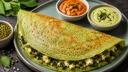 साउथ इंडियन डोसे को दें नया ट्विस्ट, बनाएं क्रिस्पी पालक पनीर डोसा, नोट करें रेसिपी
