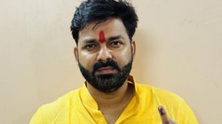 भोजपुरी स्टार पवन सिंह अपने संघर्षों पर बनी बायोपिक में आएंगे नजर, शूटिंग के लिए पहुंचे पैतृक गांव