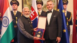 स्लोवाकिया ने पीएम मोदी को अपने सर्वोच्च सम्मान से नवाजा, जानें क्यों दिया जाता है ये अवार्ड