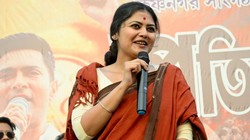 ‘सही समय आने पर ही बोलूंगी’, ममता बनर्जी के साथ बगावत के सवाल पर आया सायोनी घोष का रिएक्शन
