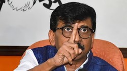 ‘क्या फूलों की बरसात कर दें’, गाली देने पर संजय राउत को नहीं कोई पछतावा