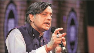shashi tharoor