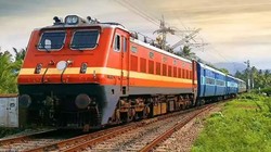 यूपी में 14 ट्रेनें रद्द, 30 का रूट बदला; जुलाई में यात्रा कर रहे हैं तो ये खबर आपके लिए