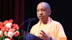 योगी आदित्यनाथ का प्रबंधन मॉडल: बीमारू राज्य से आर्थिक शक्ति बनने तक का सफर