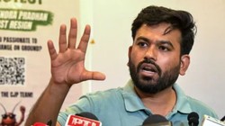 दो दिन की भूख हड़ताल के बाद अभिजीत दीपके ने तोड़ा अनशन, सोनम वांगचुक ने किया था अनुरोध