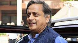 ‘अहिंसक प्रदर्शन पर लाठीचार्ज क्यों…’, कांग्रेस सांसद शशि थरूर ने साधा केंद्र सरकार पर निशाना